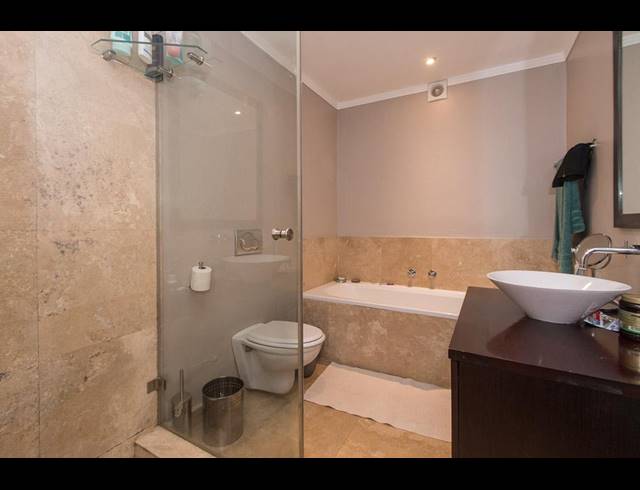1 BEDROOM APARTMENT TO LET IN CAMPS BAY
